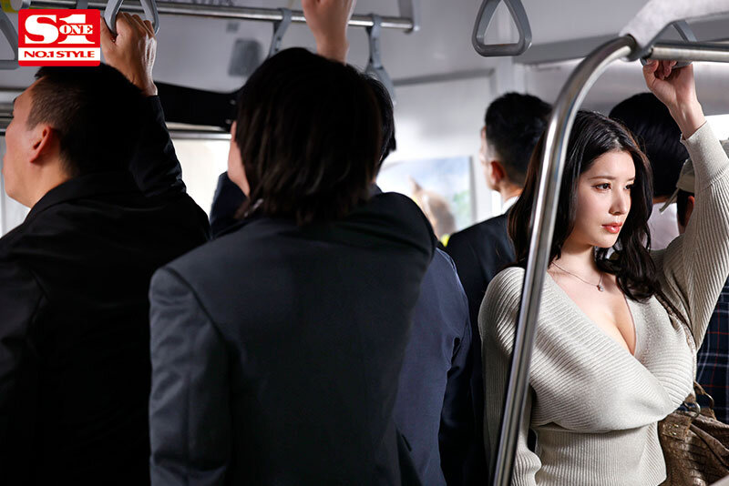 SONE-385電車移動させられ痴●の虜になってしまったKカップ美人モデル