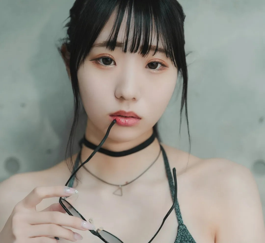 MIDA-139変態店長に深夜シフトでノーブラ巨乳ノーパン接客させられています 全裸羞恥調教アルバイト