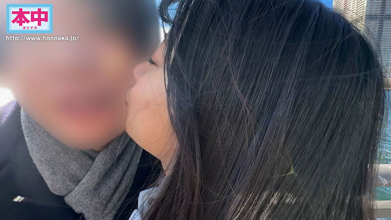 HMN-706息子と妻が実家に帰省中、息子が通う保育園の可愛いと思っていた小柄な保育士さんをダメ元でデートに誘ったら