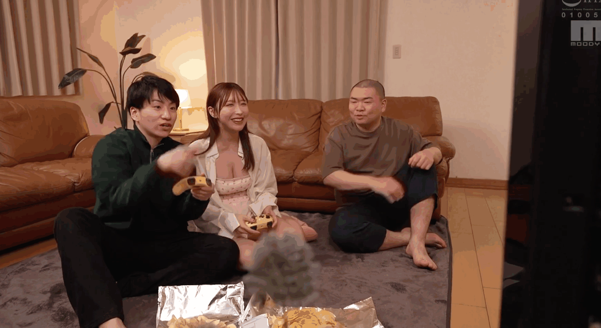 MIDA-235 朋友家的姐姐「うんぱい」终于等到了送上门的猎物