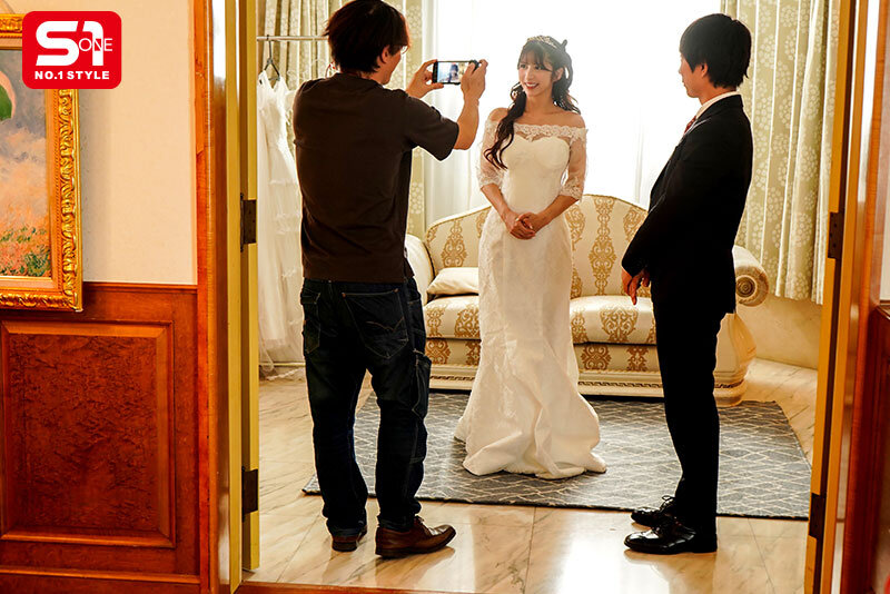 SONE-852 結婚式間近の花嫁、新郎との愛あるSEXよりも男性ウェディングプランナーから無理やり犯●れるほうがま●こビチャ濡れでイキまくる
