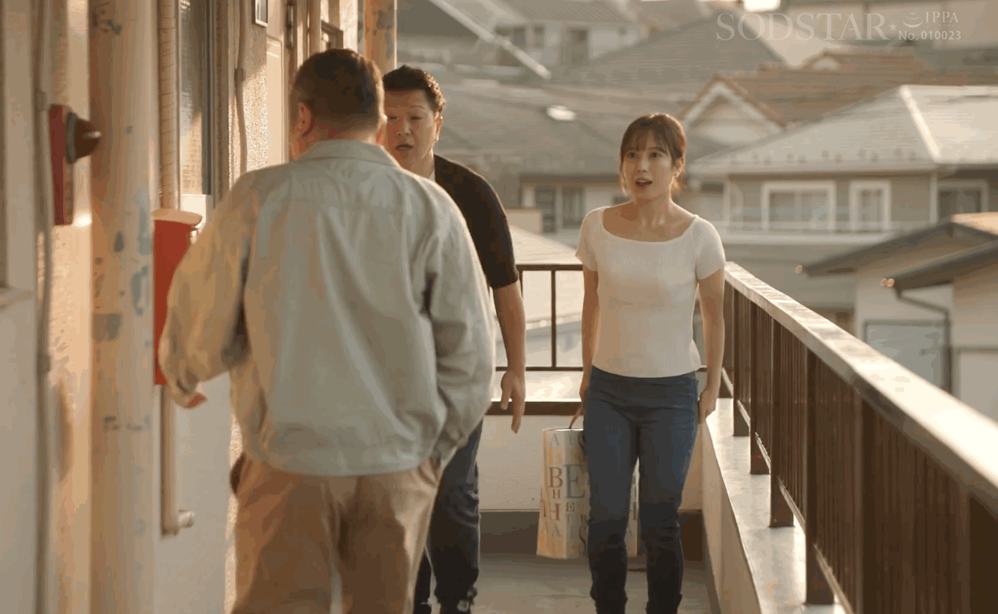 START-350 JAV 配送中NTR 既婚ベテランドライバーの配送に付いて回るうち車中でおそわれてしまった新婚人妻