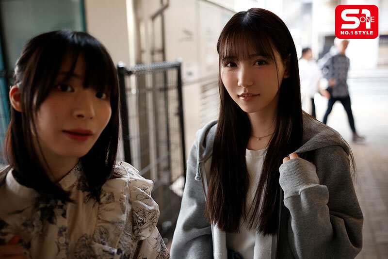 SONE-887 近い！近い！！近い！！！超至近距離で100％キスできる雰囲気を出してくる彼女のあざと妹 三田真鈴