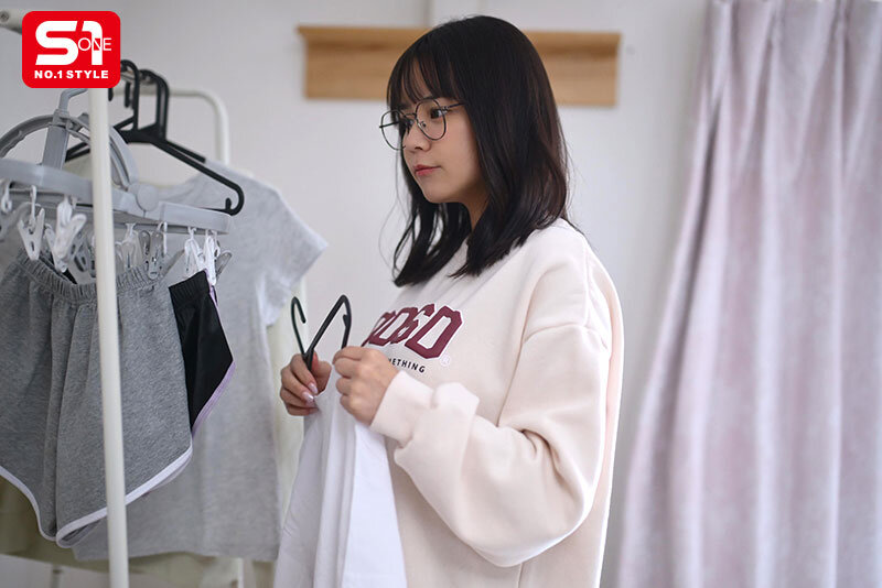 SONE-891 見た目は地味だが脱いでコレだったらどうする…？部活しかしてこなかった性欲強い隠れ巨乳女子大生