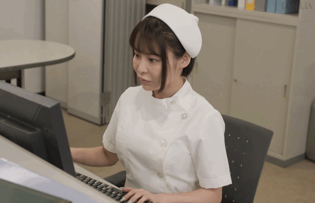 DLDSS-432 極厚パンストで重労働下半身むれむれナースのアナル舐めさせ看護 入田真綾