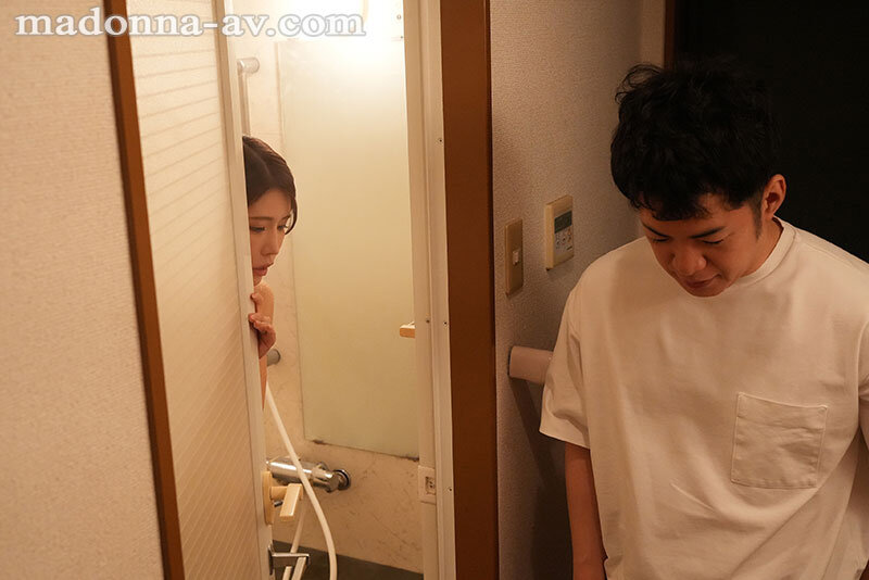 JUR-479 妻の妊娠中、オナニーすらも禁じられた僕は上京してきた義母・真由香さんに何度も種付けSEXをしてしまった…。 瑶真由香