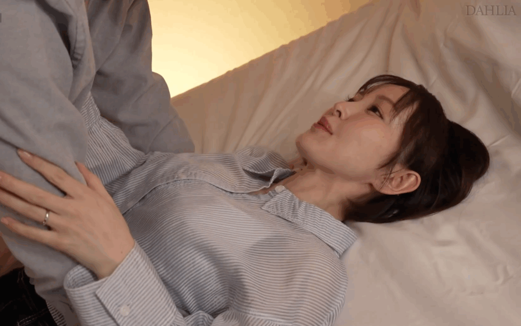 DLDSS-431 排球队里的婚外情「角奈保」新作2025/09/29发布