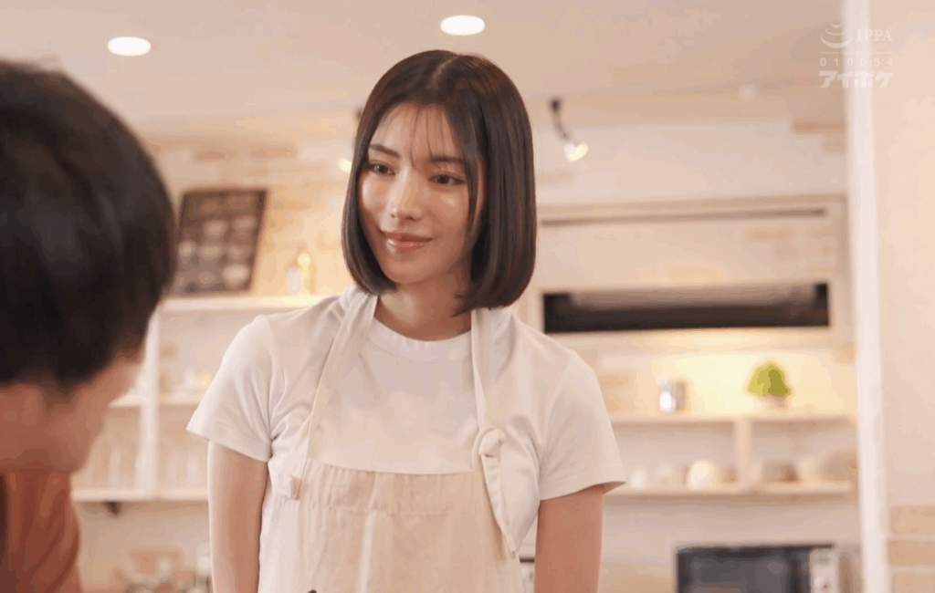 IPZZ-677 手が届かないと諦めていたバイト先の美人すぎる先輩は酔ったらキス魔で… 濃厚なベロキス誘惑と背徳浮気性交は一生忘れられない甘い蜜の味がした。 楓カレン