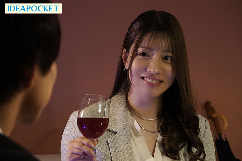 IPZZ-734 和女总裁的暴风雨夜「雏乃花音」2025/10/09新作