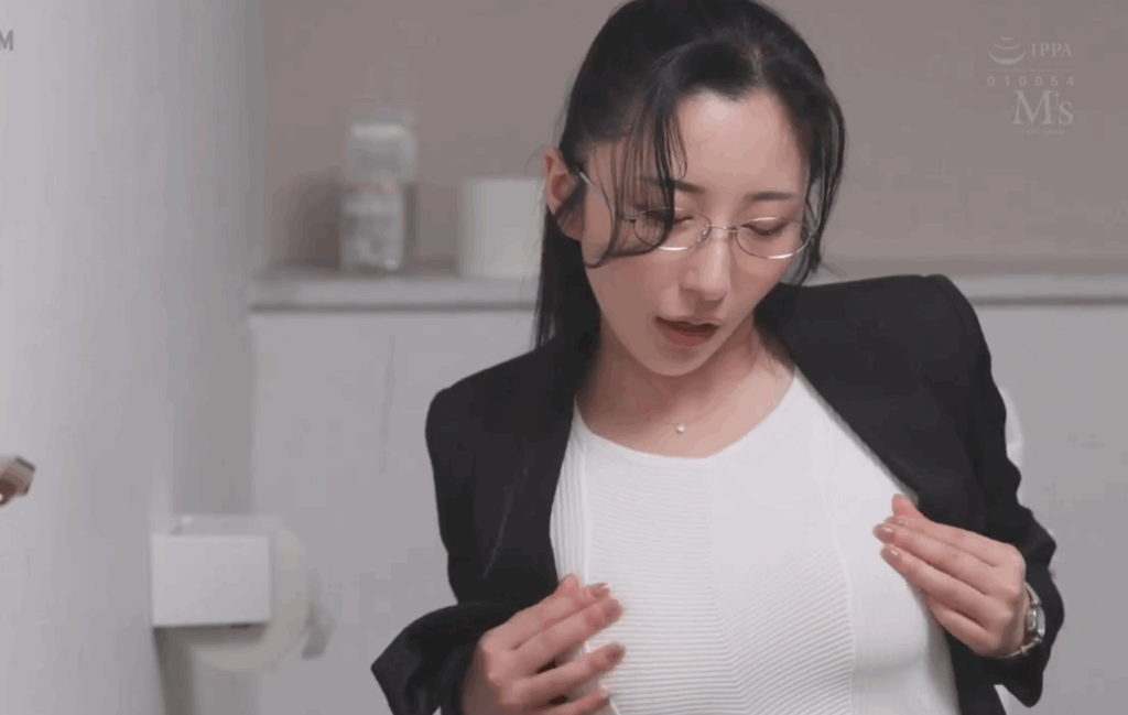 MVSD-662 バリキャリな未奈先輩がこんなえげつない変態乳首セックスするなんて! 北野未奈