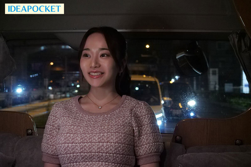 IPZZ-773 枕営業のSEXがあまりにもエロすぎると客の間で噂になり金持ちがこぞって高級シャンパンを入れた結果 入店3ヶ月で1億円プレーヤーになった銀座の現役新星キャバ嬢デビュー 紫月みやび