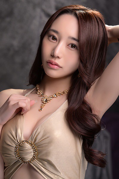 IPZZ-773 公关女王出道「紫月雅」2026/01/12新作