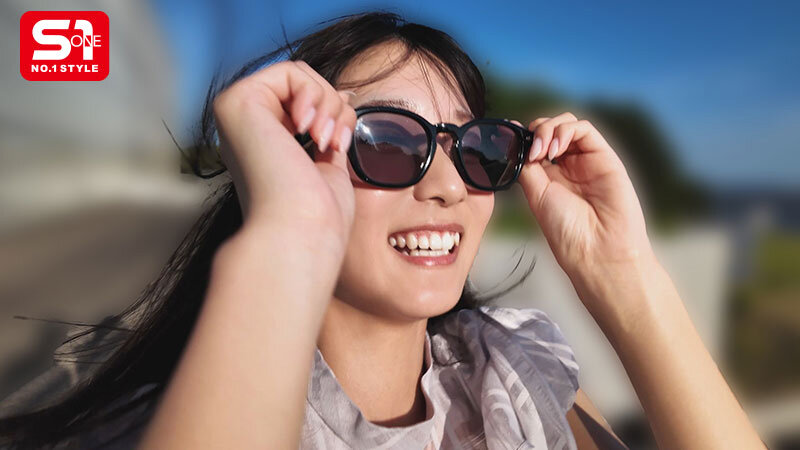 SNOS-101 朝一セックスって歯磨き、いる？イチャついて、キスして、たくさん絡み合う、初めてのお泊まりホテルハメ撮り 初美なのか