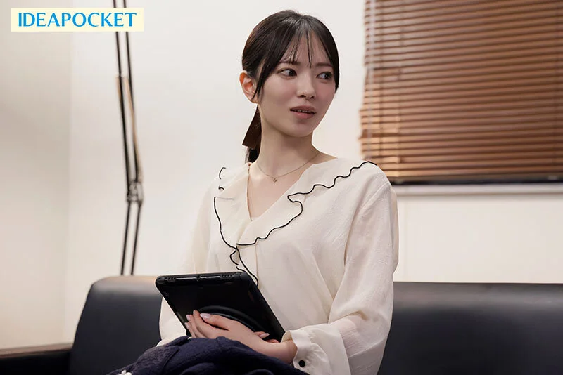 IPZZ-845 仕事もプラべも充実してそうな美女キャリアウーマンなのに エッチな話に弱い恥ずかしがり屋さん 第一印象と中身とのギャップが凄く可愛い社長秘書AVデビュー 