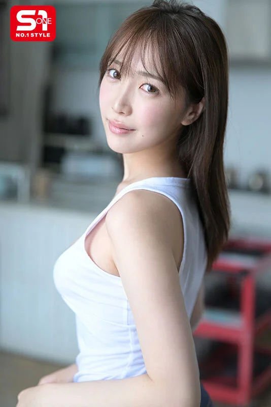 SNOS-124 あの話題の超庶民お姉ちゃん、一歩イイオンナ感。人生初めて尽くし性交で絶頂イキまくり初体験3本番 鈴木希