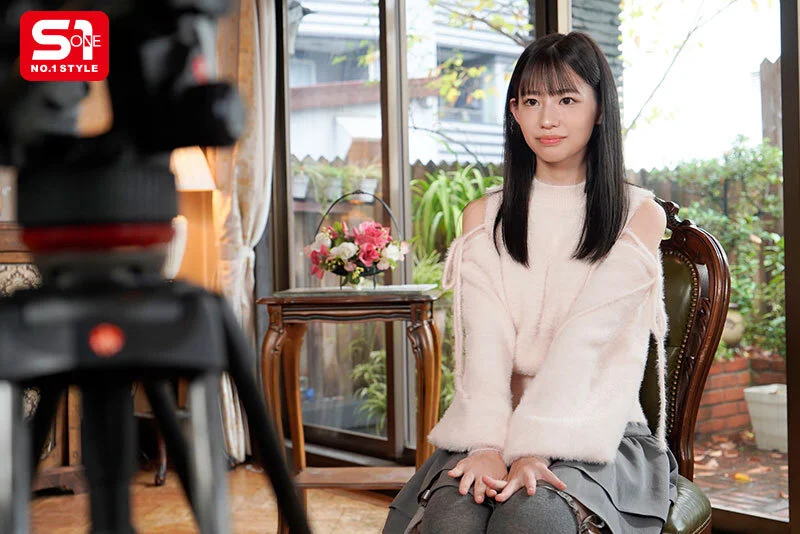 SNOS-186 そのウブなカラダ、開発しちゃおうよ。 未完成少女の性感に 初体験3本番 