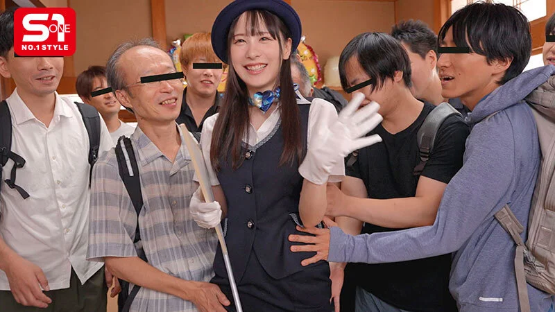 SNOS-182 元バスガイド村上悠華の48時間セクハラOKファン感謝バスツアー 憧れAV女優の美顔・柔乳・近い距離感にシロウト男子大暴走！ザーメン22発も受け止める大乱交祭り 村上悠華