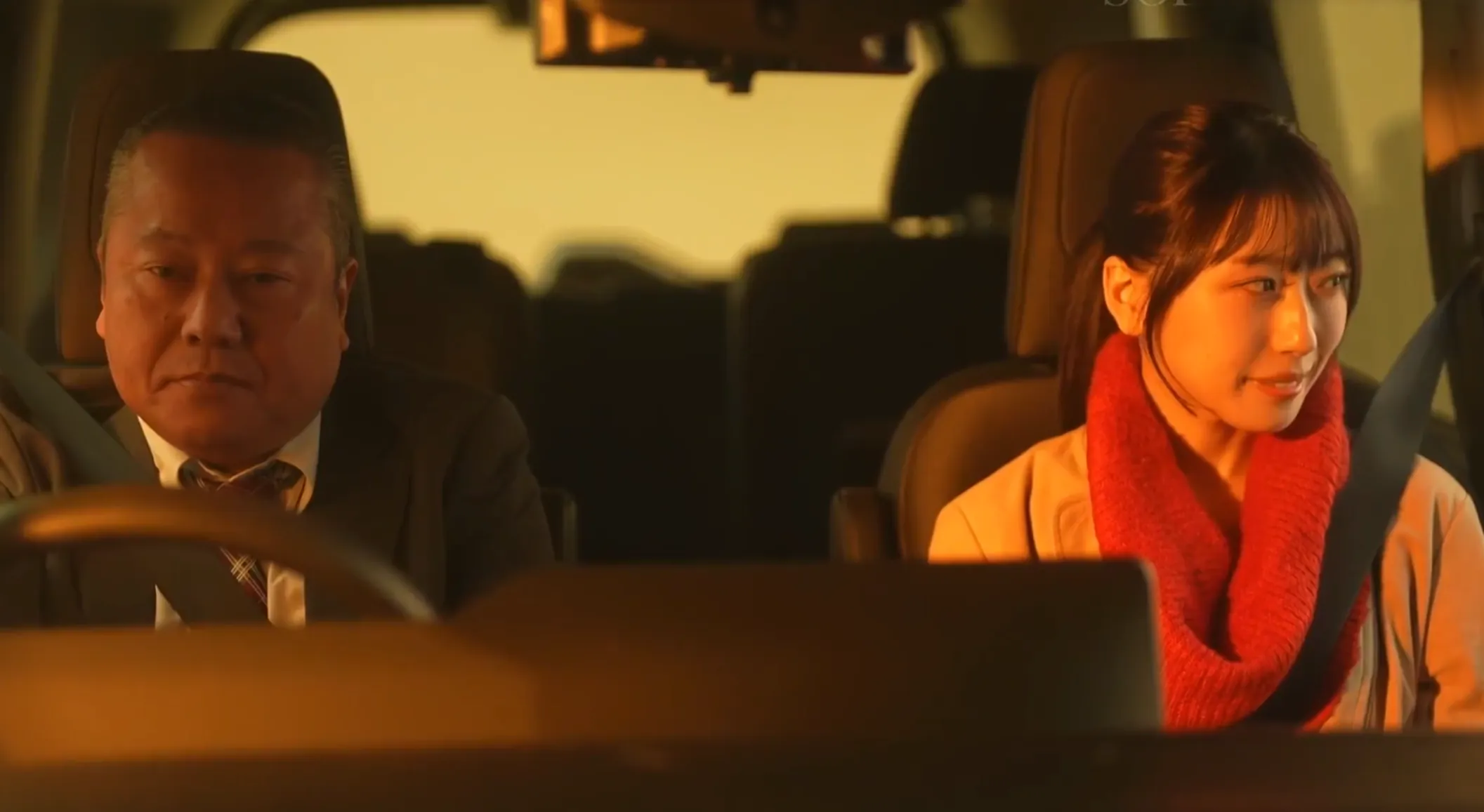 START-552 車中不倫 こんなオジサンでも娘の幼なじみ（19）にコクられて付き合うことになっちゃった！年の差なんと31歳！自宅ガレージで唾液を絡ませ汗ダクでちちくりあう 