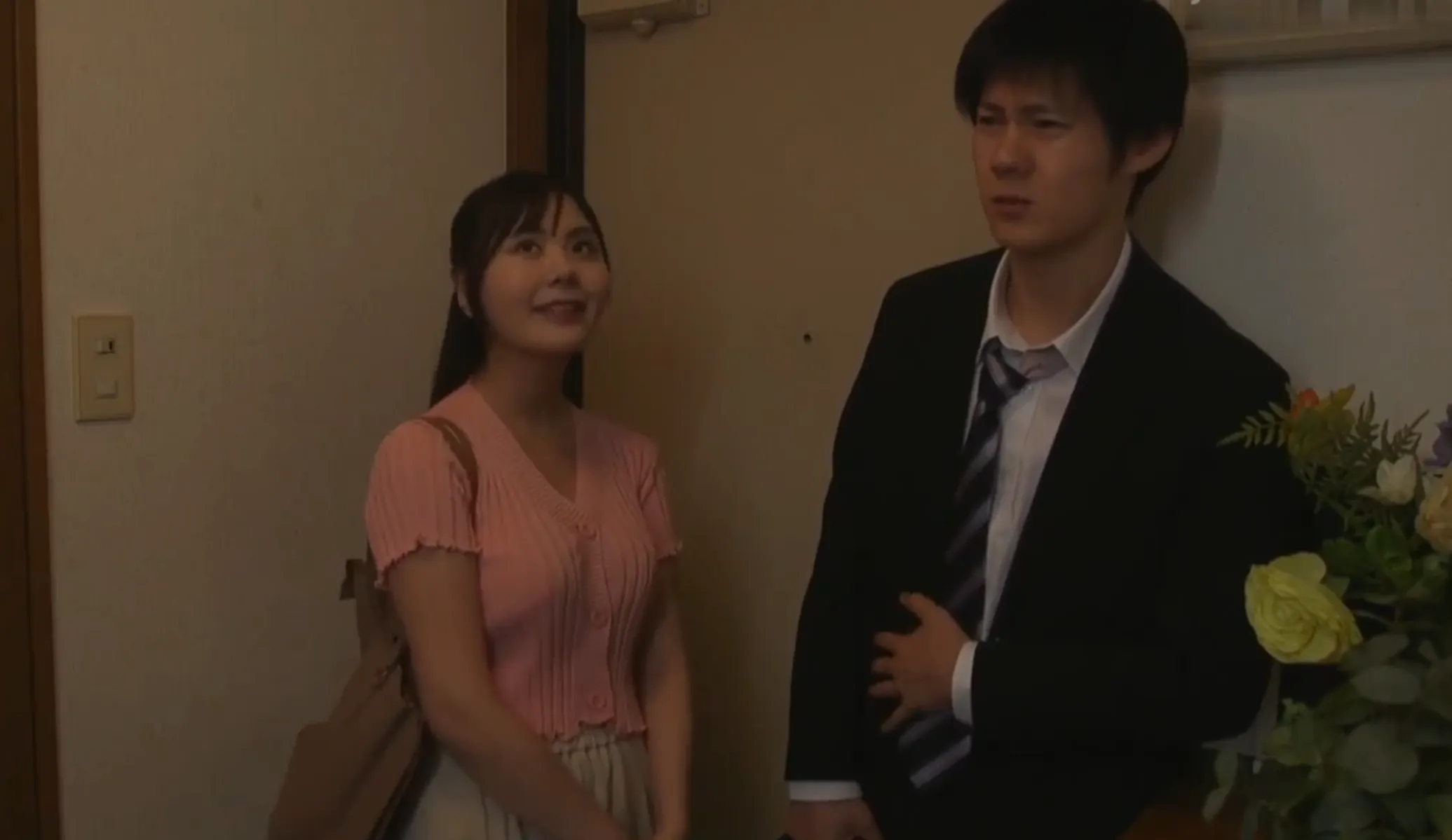 FNS-194 「え~彼女さん厳し~私なら毎日エッチできるのに」巨乳後輩のセフレOK誘惑に完全敗北 ヤらせてくれない彼女に内緒で中出し浮気SEX 美咲そのか